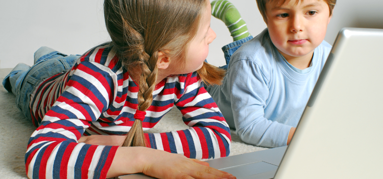 kids working on computer