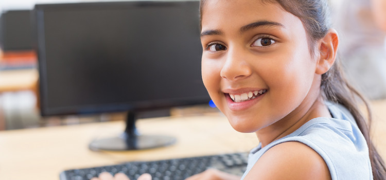 girl-at-computer